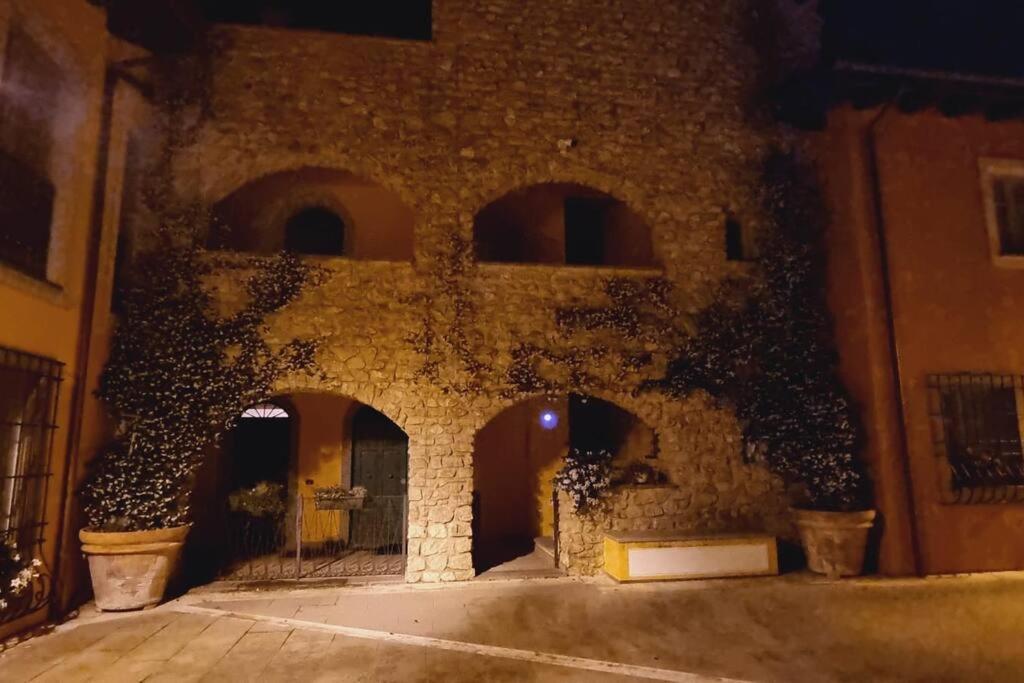 Appartamento La Mimosa Monti di Licciana Nardi Bagian luar foto
